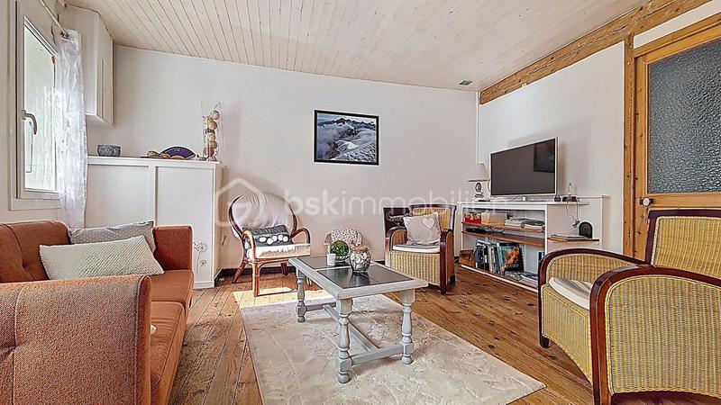 Maison en pierre - 111 m² - 7 pièces