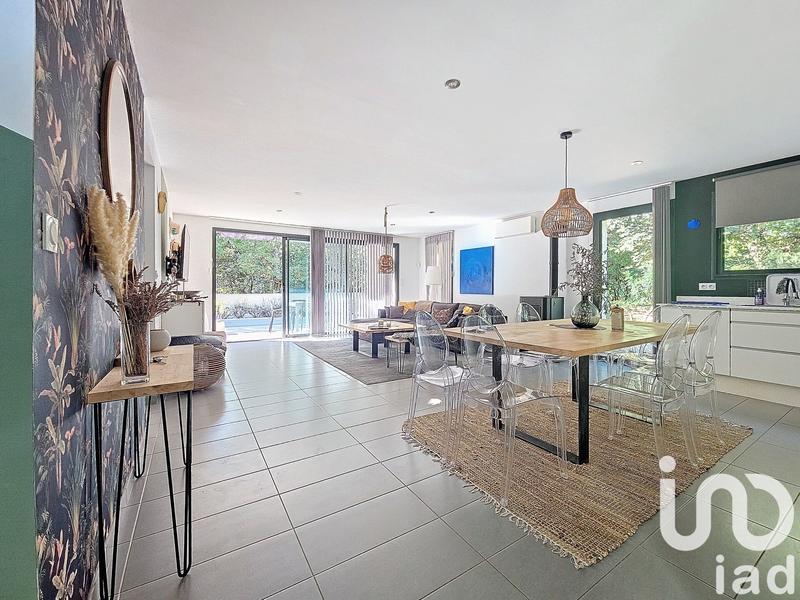 Maison - 185 m² - 7 pièces