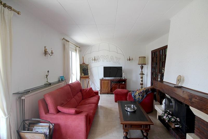 Maison - 137 m² - 6 pièces