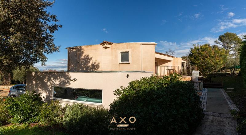 Maison - 171 m² - 6 pièces