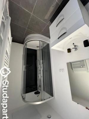 Chambre - 50 m² - 1 pièce