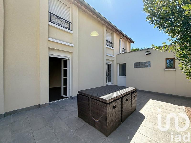 Maison - 95 m² - 4 pièces