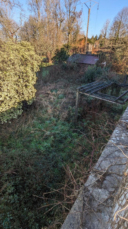 Maison - 335 m² - 15 pièces