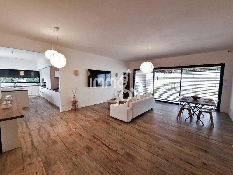 Maison - 156 m² - 5 pièces