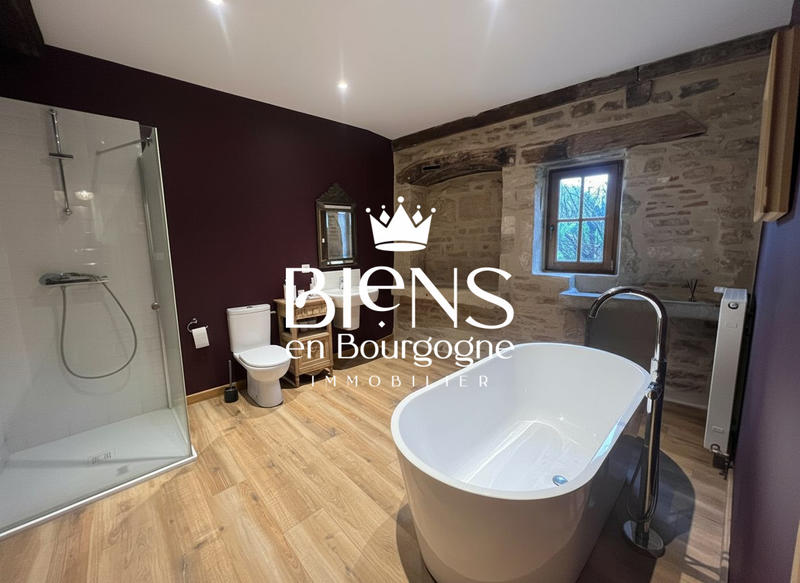 Maison ancienne - 225 m² - 8 pièces