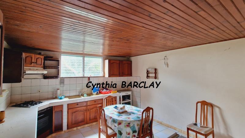 Maison - 283 m² - 12 pièces