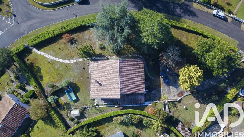 Maison - 190 m² - 8 pièces