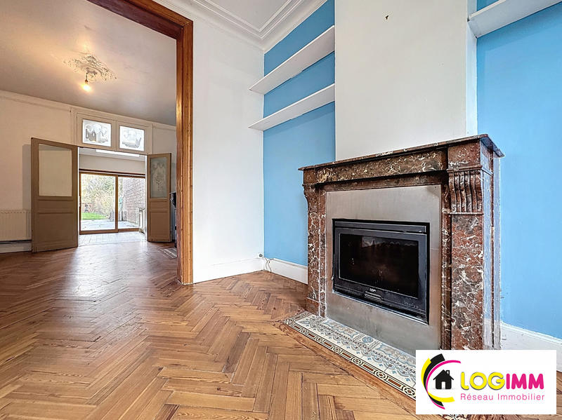 Maison - 170 m² - 9 pièces