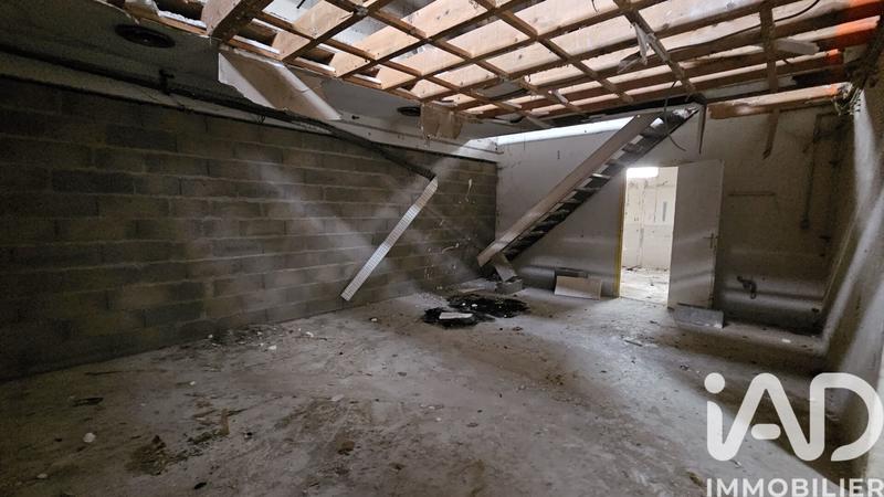 Maison - 400 m² - 1 pièce