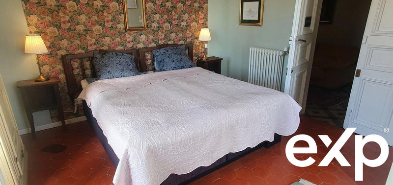 Maison - 430 m² - 18 pièces