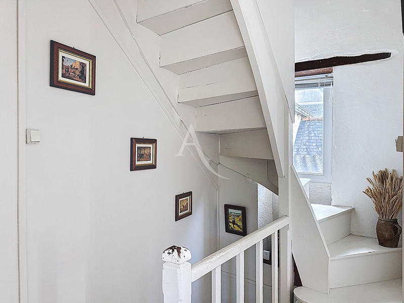 Maison - 102 m² - 5 pièces