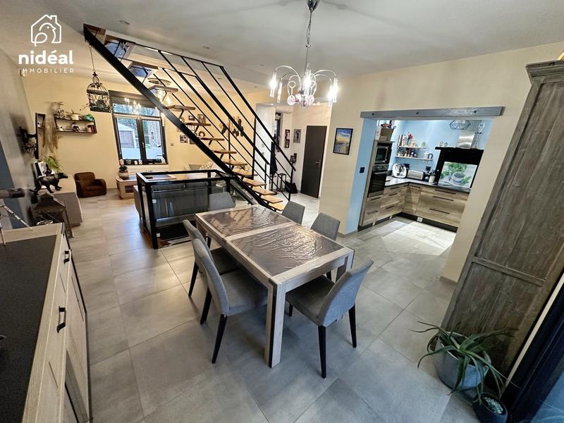 Maison - 114 m² - 6 pièces