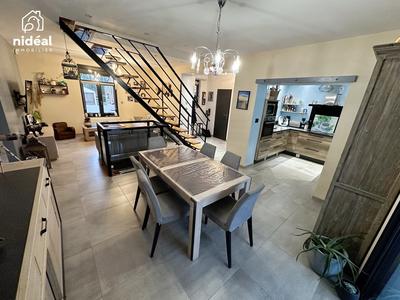 Maison - 114 m² - 6 pièces