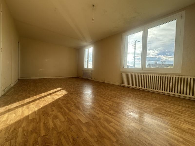 Maison - 94 m² - 5 pièces