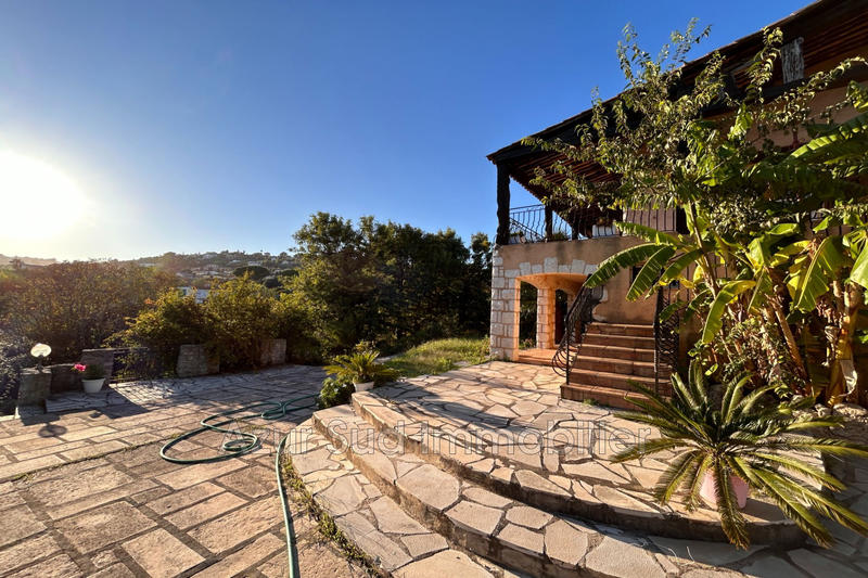 Maison - 400 m² - 9 pièces