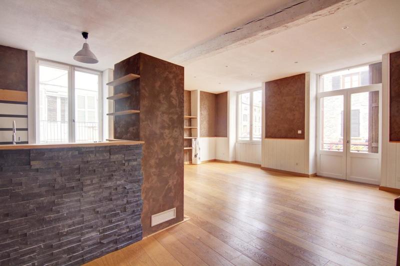 Appartement - 97 m² - 4 pièces