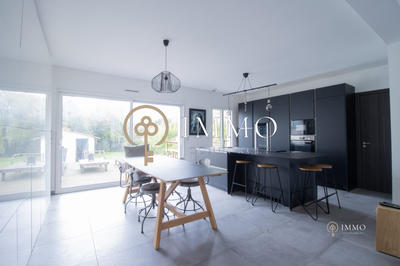 Maison contemporaine - 178 m² - 7 pièces