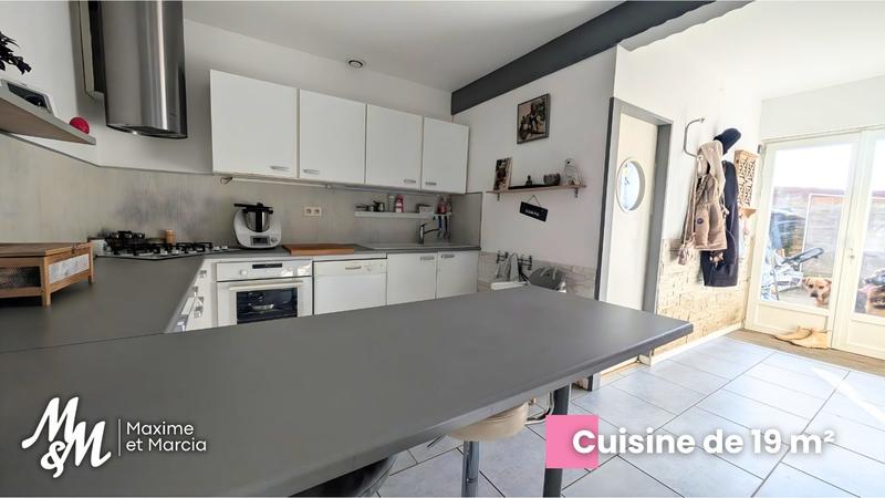 Maison - 94 m² - 5 pièces