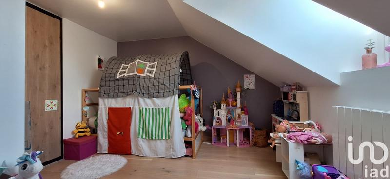 Maison - 260 m² - 6 pièces