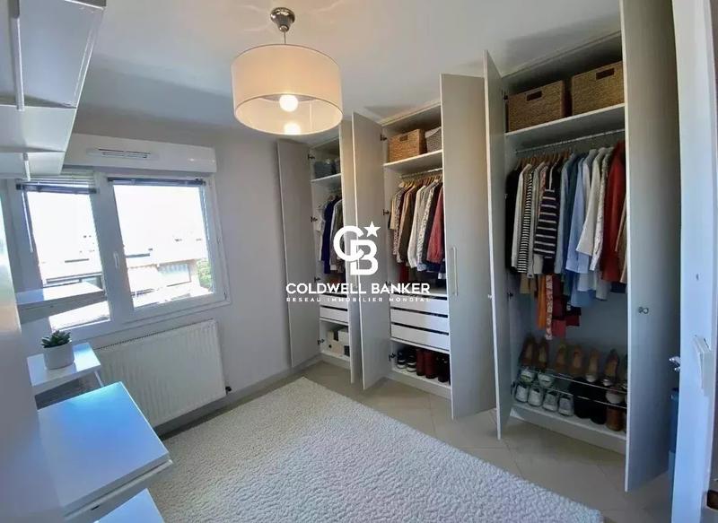 Appartement - 177 m² - 5 pièces