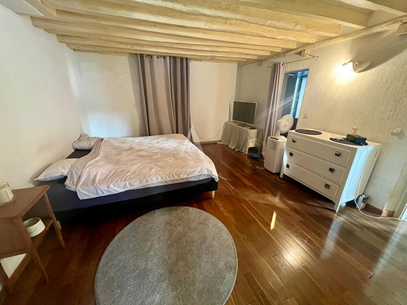 Maison - 304 m² - 6 pièces