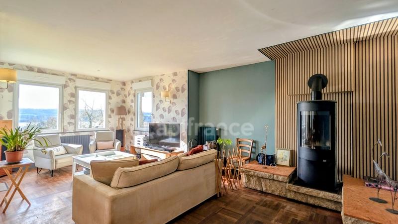 Maison - 150 m² - 6 pièces