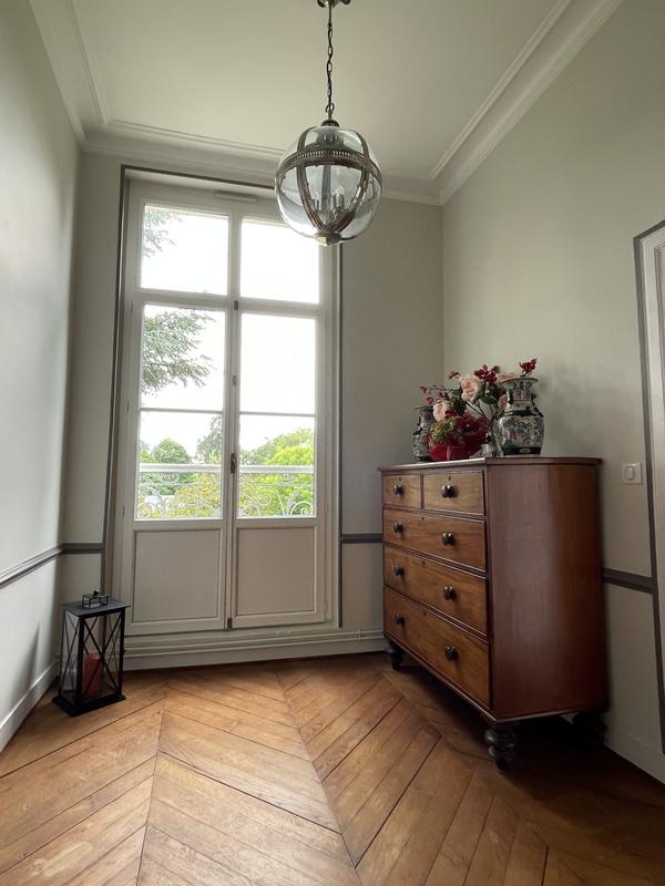 Maison - 279 m² - 10 pièces