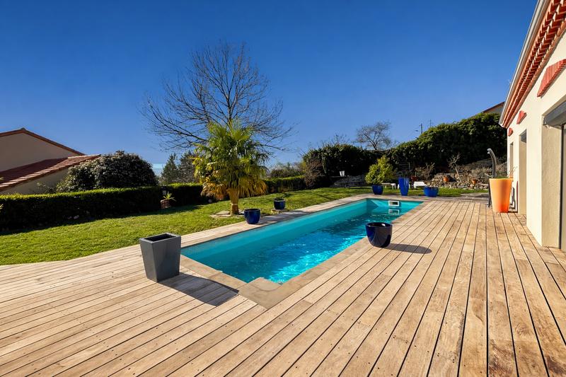 Villa - 265 m² - 6 pièces