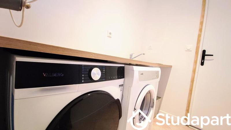 Chambre - 145 m² - 1 pièce