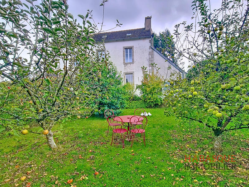 Maison - 152 m² - 9 pièces