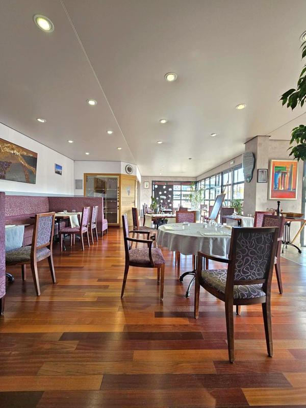 Fonds de commerce - Magasins - 180 m²