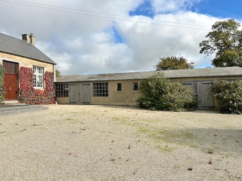 Maison - 297 m² - 8 pièces