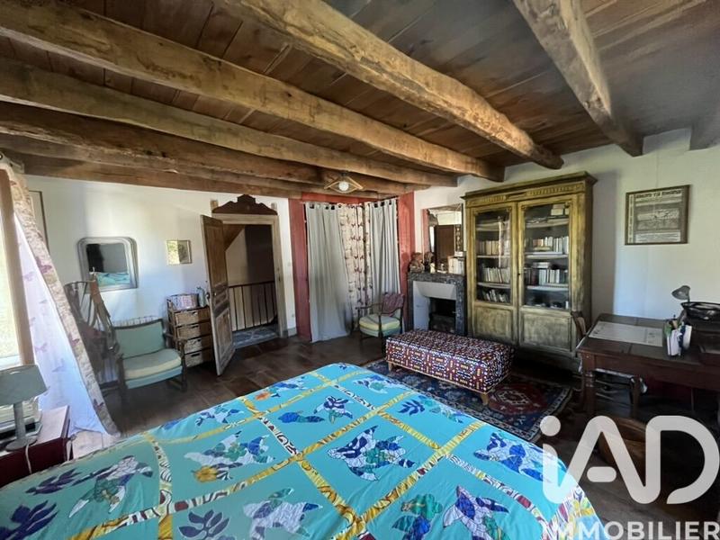 Maison - 350 m² - 6 pièces