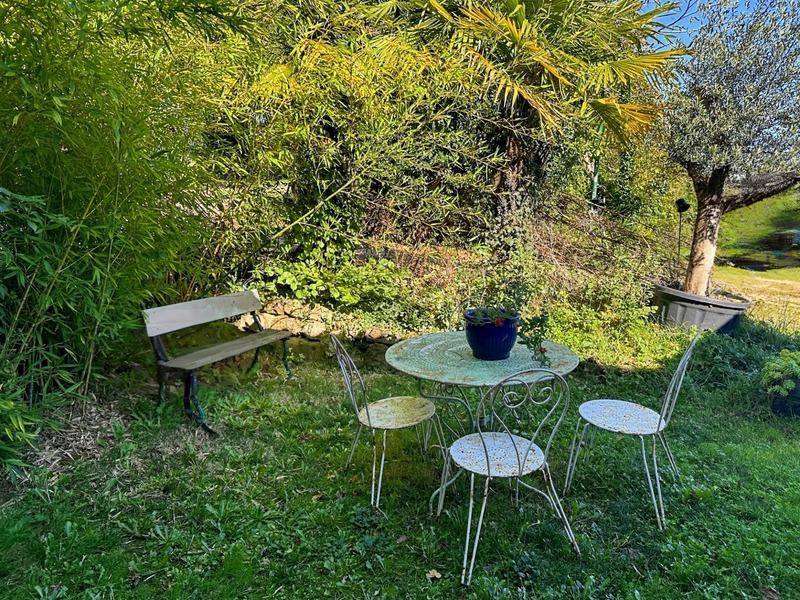 Maison - 221 m² - 6 pièces