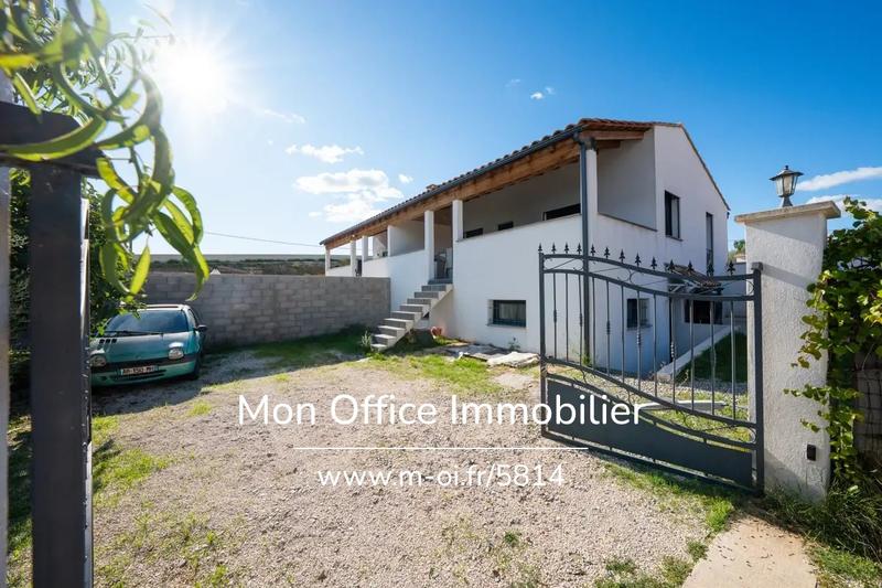 Maison - 120 m² - 2 pièces