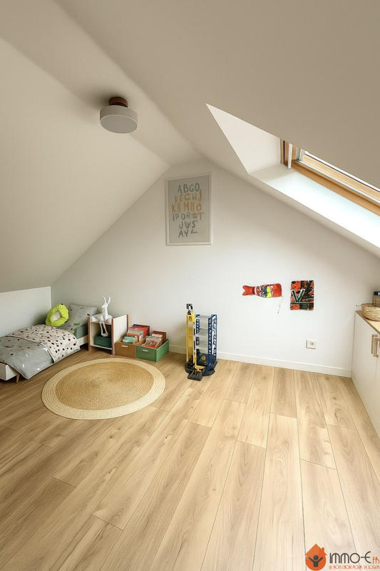 Maison - 110 m² - 6 pièces