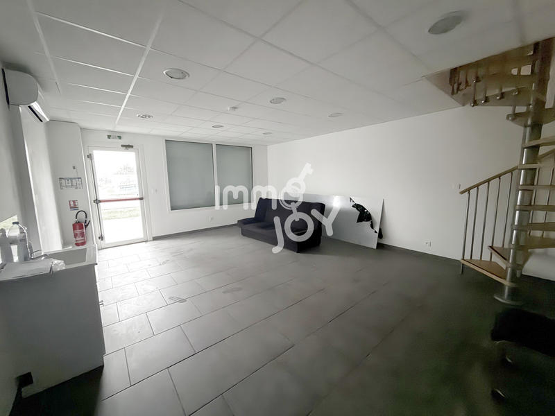 Local commercial - 60 m² - 2 pièces