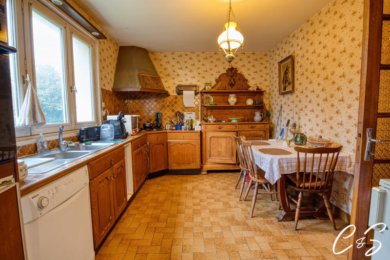 Maison - 162 m² - 6 pièces