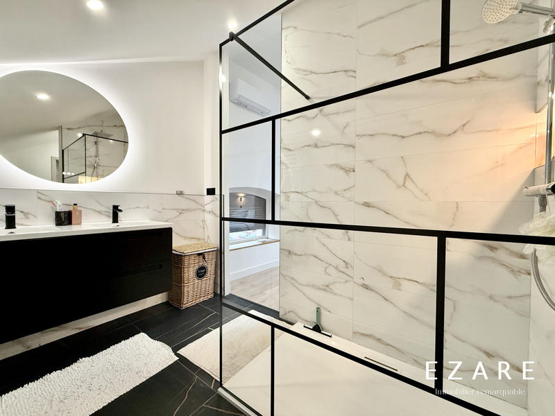 Appartement - 93 m² - 4 pièces