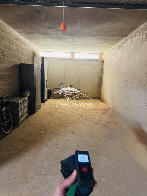 Parking / Garage - 24 m²