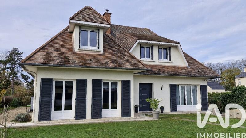 Maison - 182 m² - 7 pièces