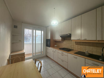 Appartement - 95 m² - 4 pièces