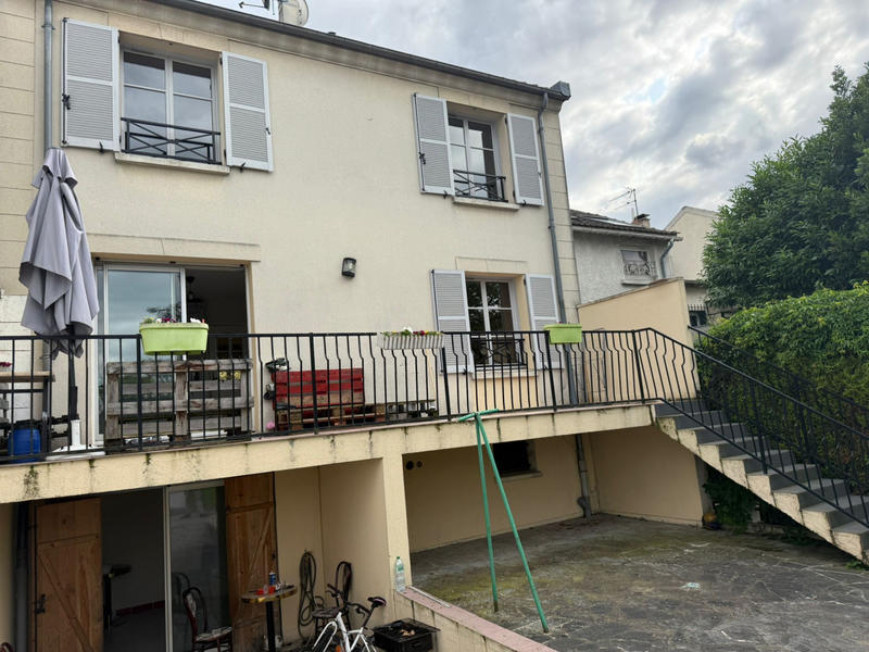 Maison - 140 m² - 7 pièces