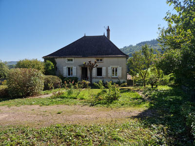 Maison - 186 m² - 8 pièces