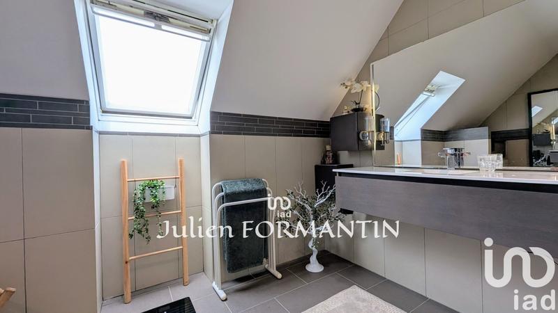 Maison - 200 m² - 7 pièces