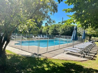 Moulin - 800 m² - 20 pièces