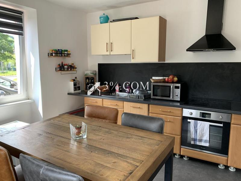 Maison - 260 m² - 11 pièces