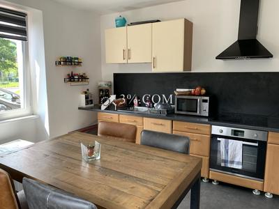 Maison - 260 m² - 11 pièces