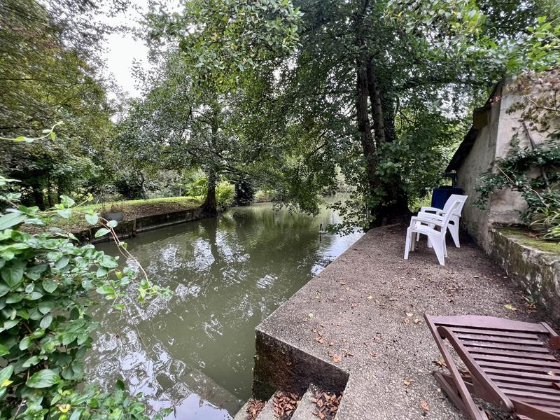 Maison ancienne - 207 m² - 8 pièces