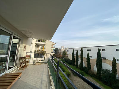 Appartement - 97 m² - 4 pièces